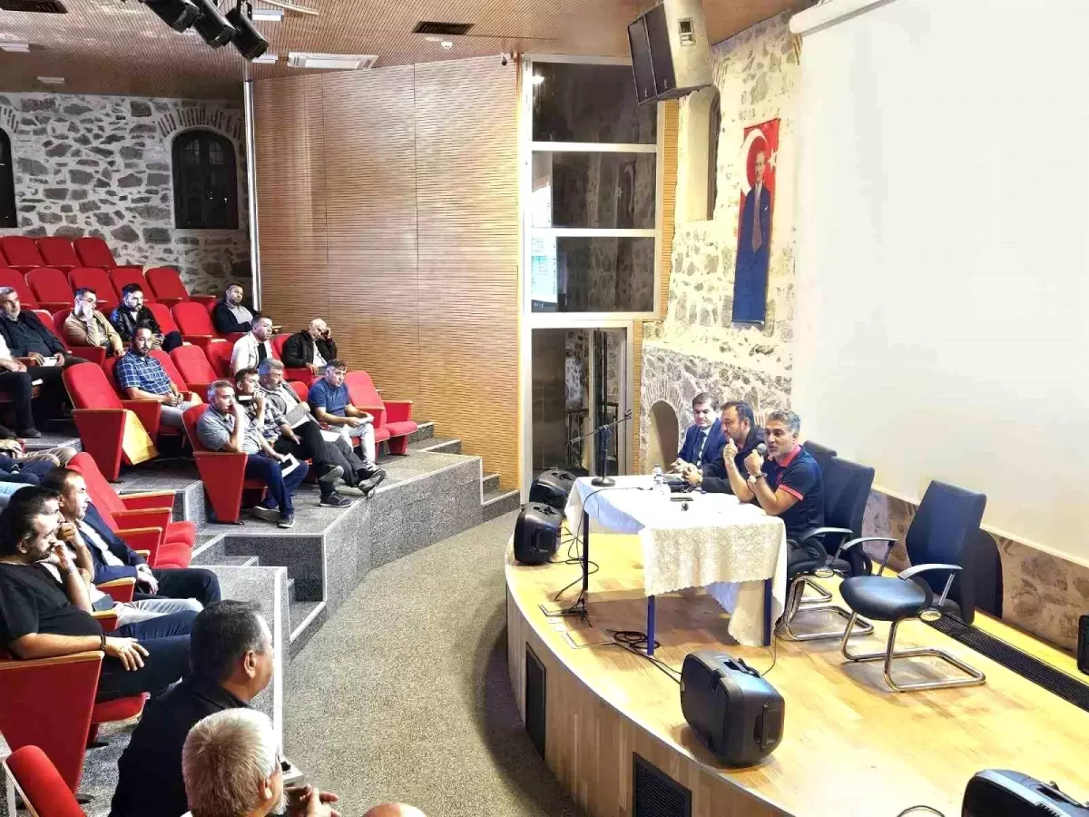 Eskişehir’de Çiftçilere Bilgilendirme Toplantısı