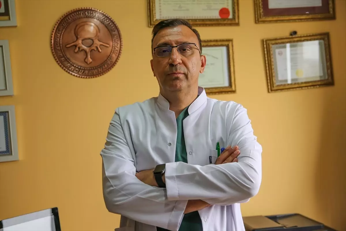 Van’da Beyin Cerrahları Buluşuyor