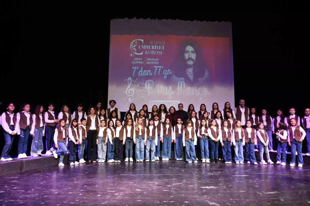 Altıeylül Belediyesi Cumhuriyet Çocuk Korosu Barış Manço’yu Andı