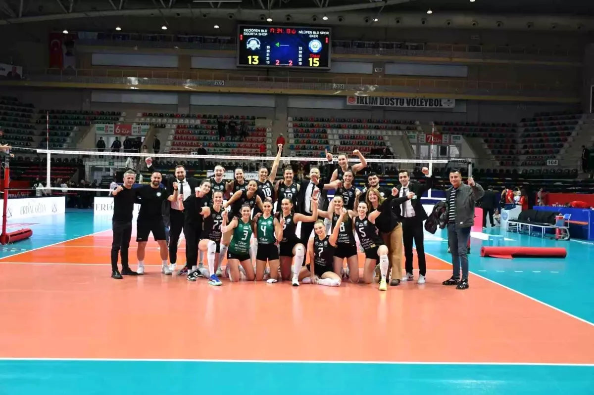 Nilüfer Belediyespor Kadın Voleybol Takımı Zorlu Maçta Galip Geldi